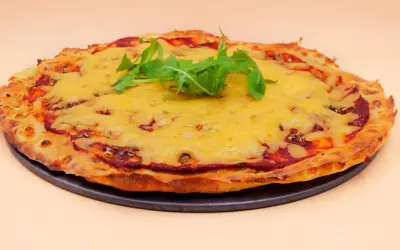 Pizza ser na wierzch czy pod spód - jak wybrać najlepszą opcję?