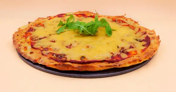 Pizza ser na wierzch czy pod spód - jak wybrać najlepszą opcję?